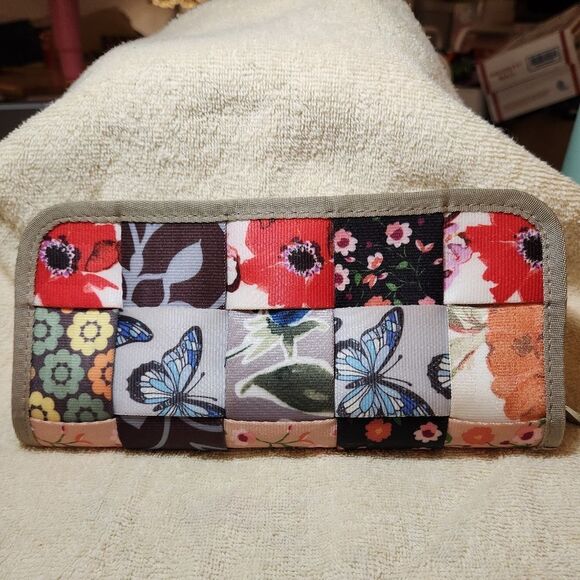 Harveys Seatbelt Clutch Wallet -Multi Pattern Patchwork - Picture 1 of 4